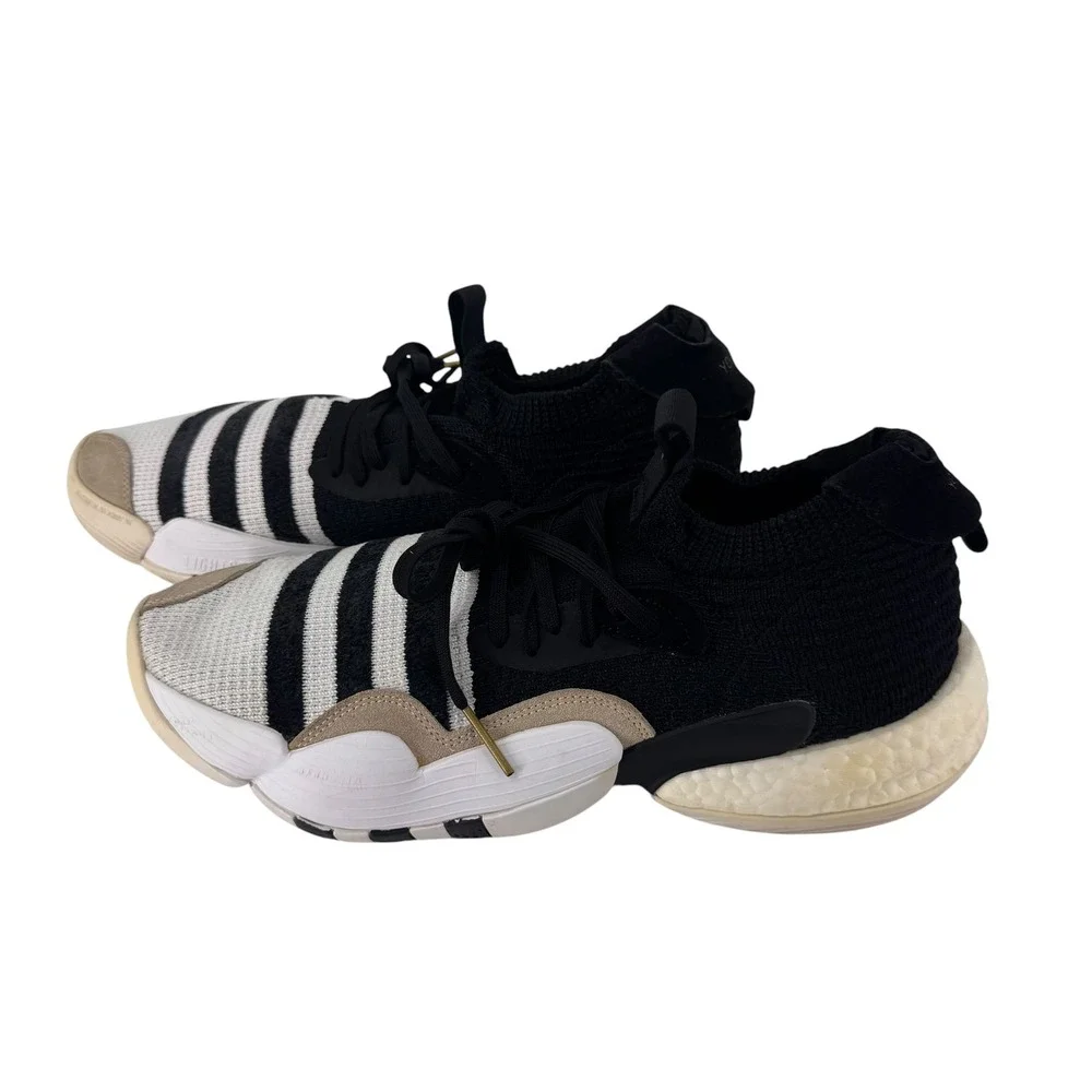 Adidas Trae Young 2.0 Basketball Shoes Mens 13 Black White Striped Gold H68999